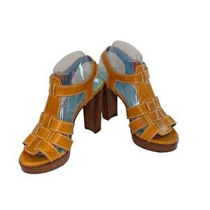 Studio Pollini Italian boho curry leather block heel sandal. Size 39 (US 7.5)